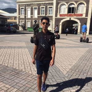 Meet your Posher, Atos